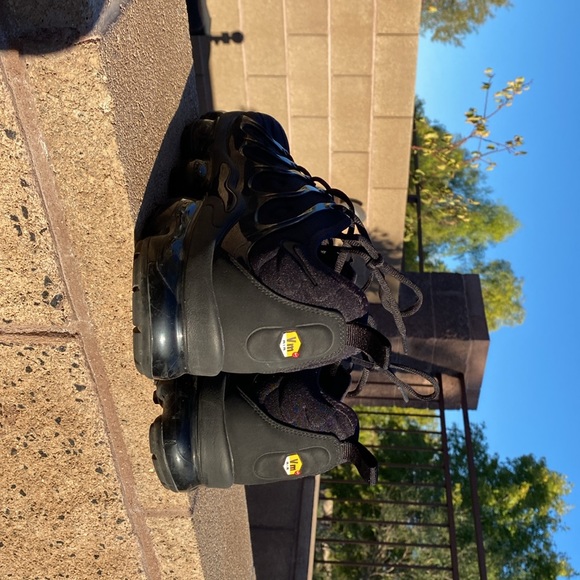 Used. Not. Thrashed. Worn. Less. Than. 4. Times. NIIKE. VAPOR. MAX - Picture 2 of 5